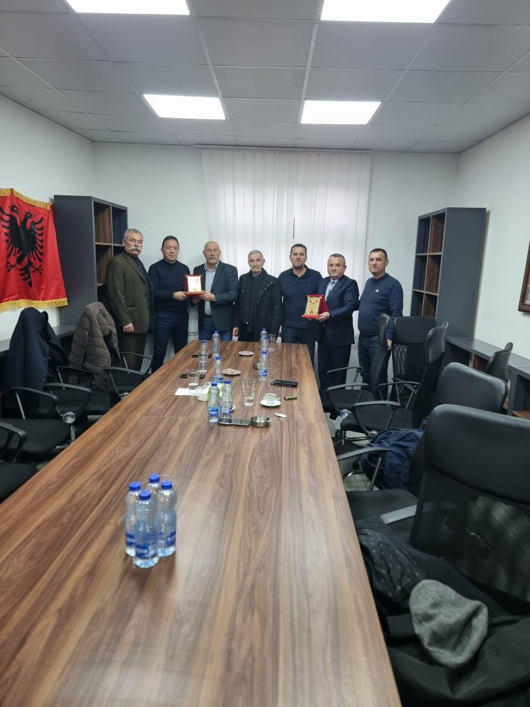 6fca35d7-6585-4ea6-9a00-e47603588594