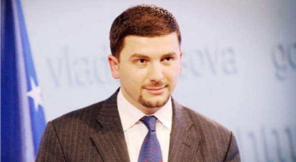 M. Krasniqi ;Kryeministri Kurti nuk ka pse të fshihet prapa seancës së Kuvendit!