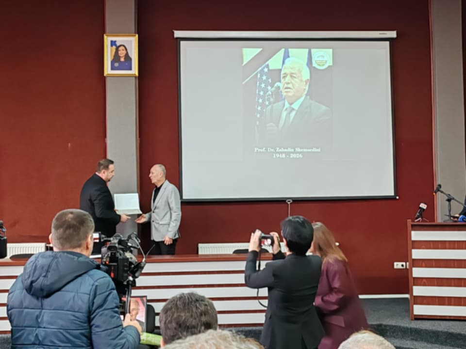 667da330-a4ae-4c90-bff2-67946e290194