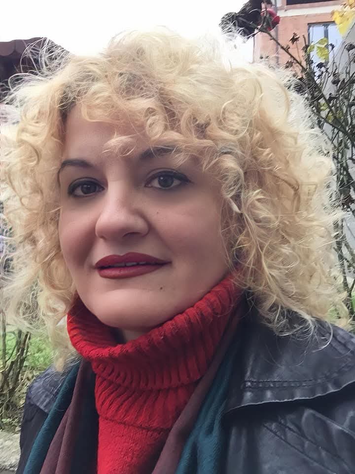 manushaqe hoxha laçi