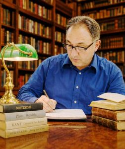 697792625_10239899095470816_330414584935262610_n