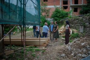 Punimet-ne-shkollen-e-vjeter-te-Mushnikoves